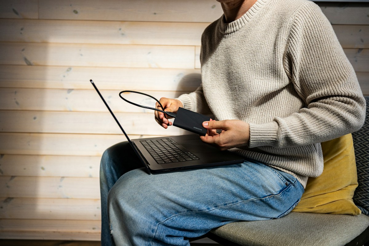 Collegamento di un’unità di archiviazione esterna a un notebook